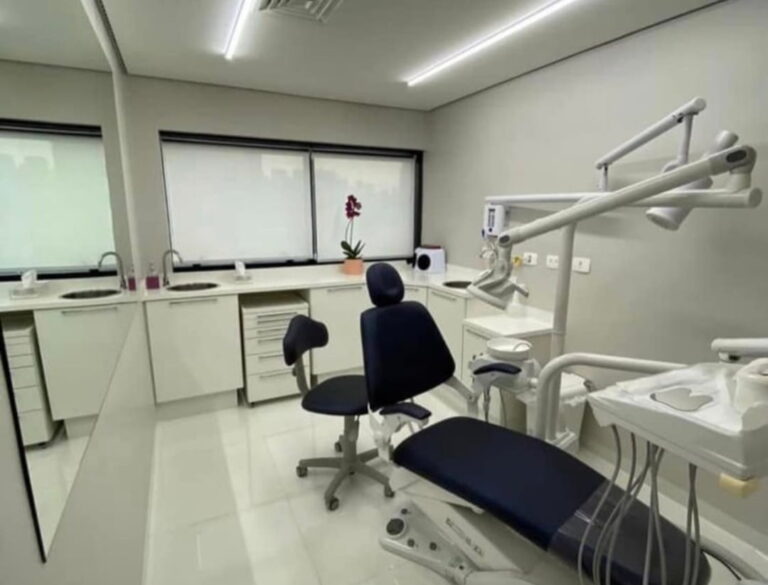 Consultório Odontológico. Agende sua consulta com o melhor Dentista em Osasco.